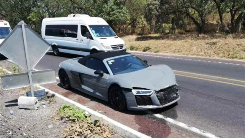 Choque Audi R8 y Lamborghini Huracán