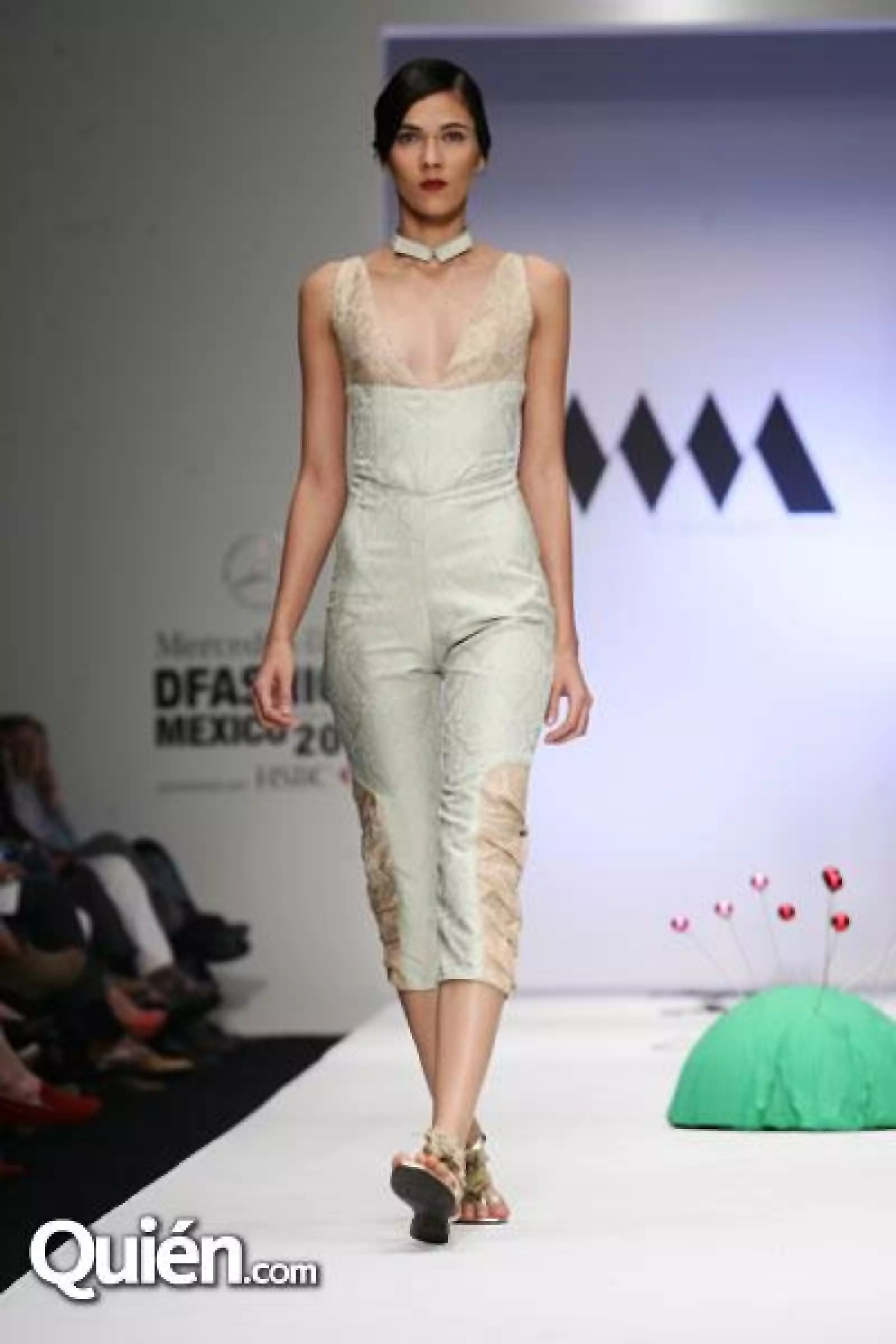 MBDF Pasarela Manhes&Massun