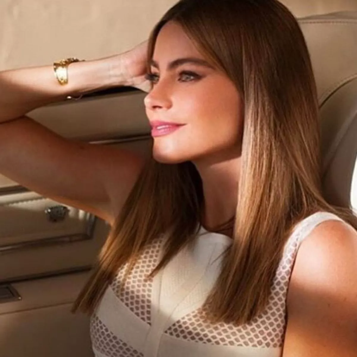 Sofía mostró a sus fans que con o sin maquillaje, luce guapísima.