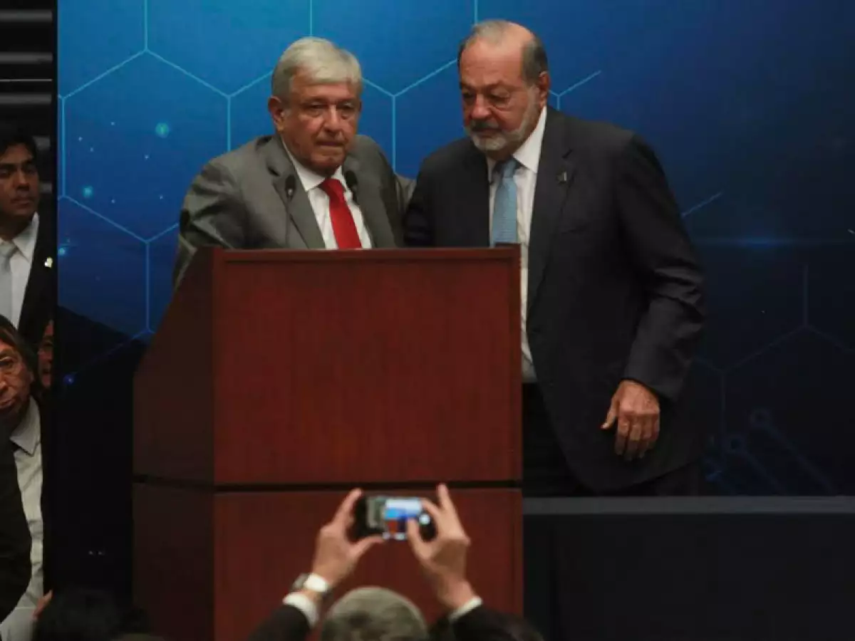 Slim-AMLO.png