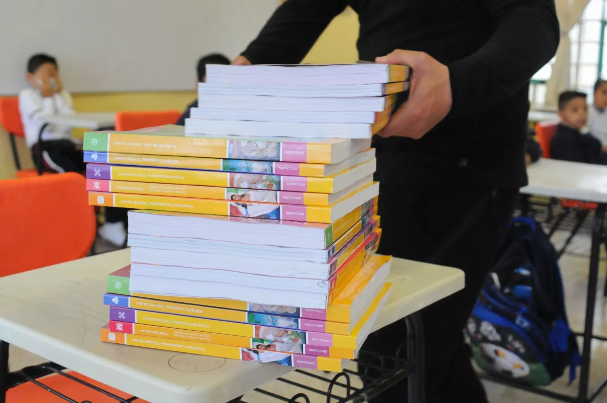 SEP da marcha atrás a modificaciones en calendario escolar 2025-2026 y da fecha del fin de clases 