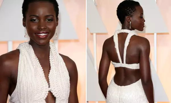El vestido fue robado mientras Lupita no estaba en su cuarto de hotel.