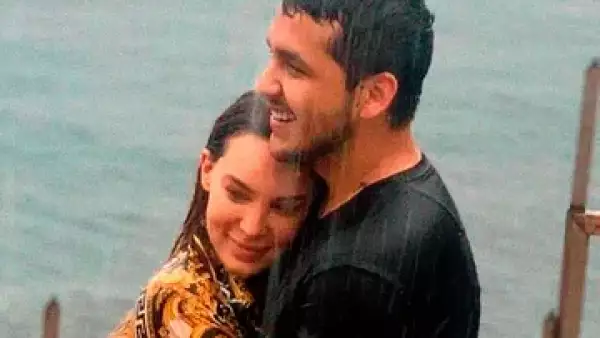 Belinda y Nodal.jpg