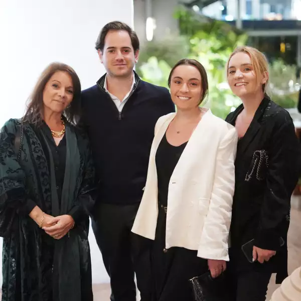 010323NOSTOS  (33).JPG