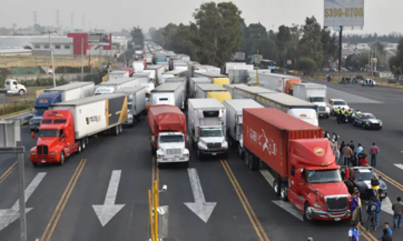 camiones_bloqueo_carretera