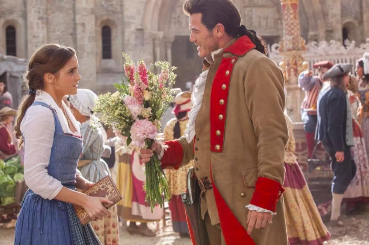bella-bestia-gaston.png