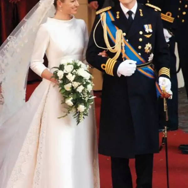 El 2 de febrero de 2002 le dio el `ja´ (sí) a Guillermo. Al padre de Máxima se le prohibió asistir a la boda debido a su pasado político.