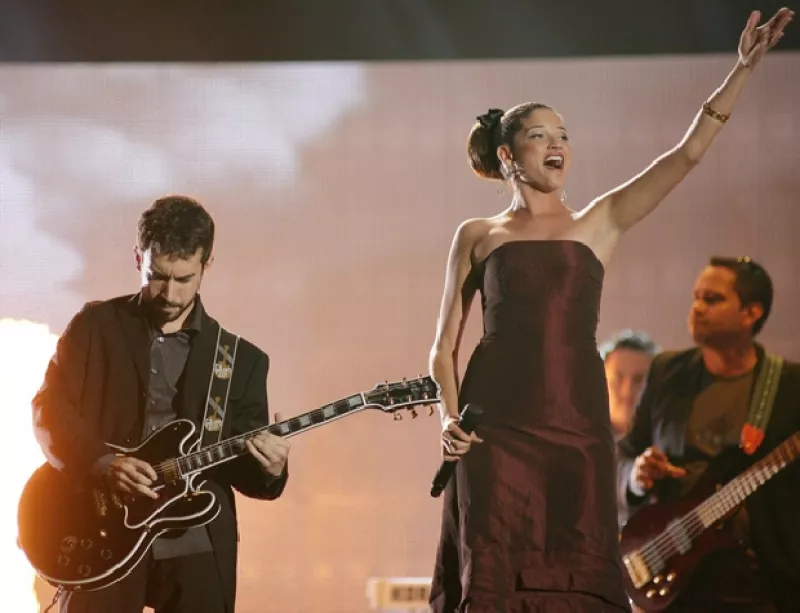 El guitarrista Ángel Reyero continuaría en la composición y producción y la vocalista Natalia Jiménez pensaría en una carrera como solista, según dijo un periodista español