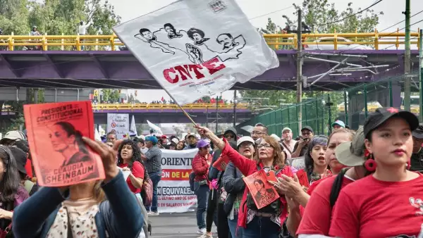 Protesta de la CNTE en la Calzada de Tlalpan