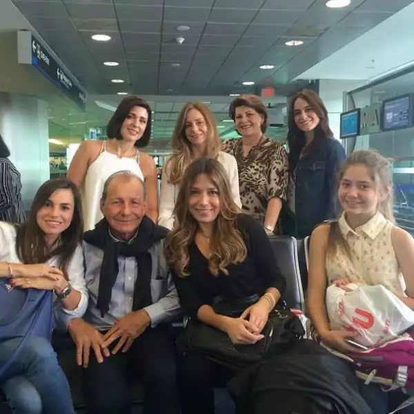 Muchos de sus familiares de Colombia llegaron para estar con la actriz en tan especial momento.