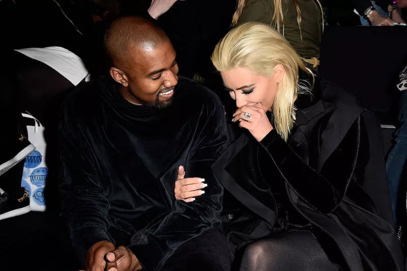 Balmain : Front Row - Paris Fashion Week Womenswear Fall/Winter 2015/2016