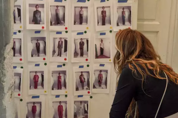 Visitamos el espacio creativo de la Cynthia Buttenklepper a unos días de la presentación de
su nueva colección en el marco de MBFWMX.