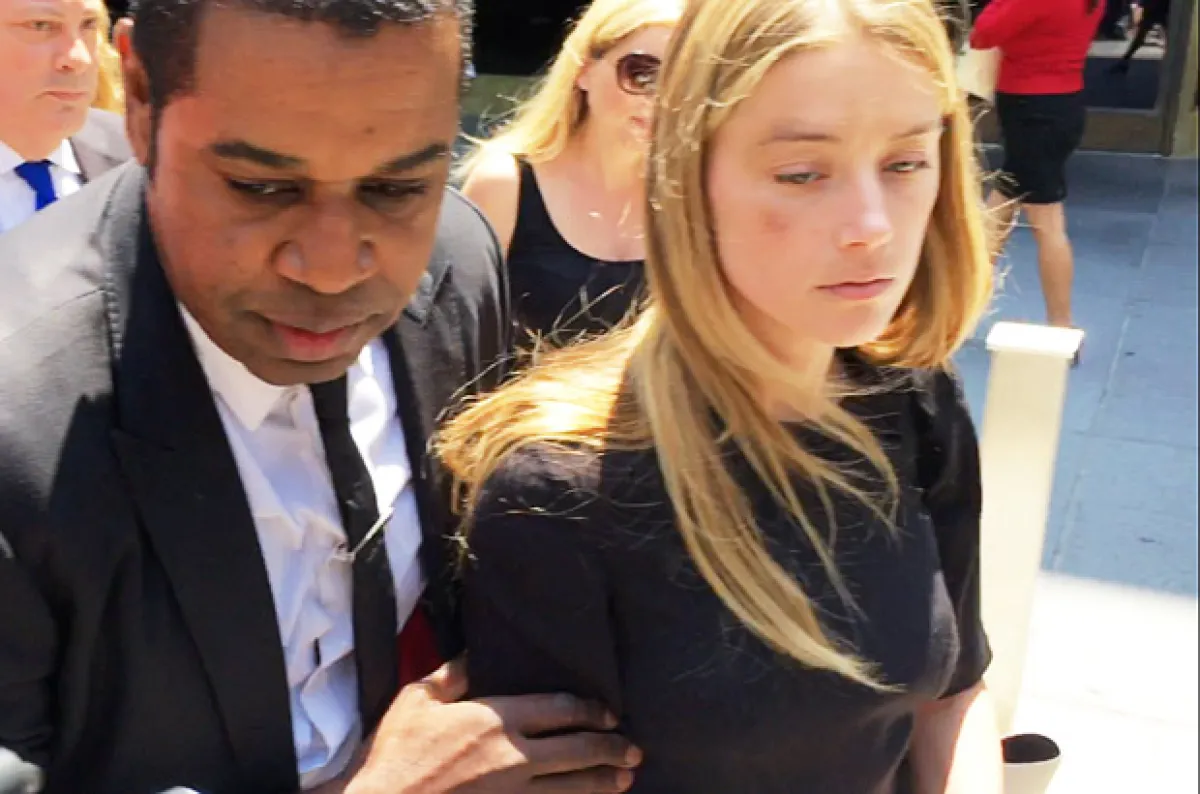 Amber Heard compareció ante la corte para pedir una orden de restricción hacia Johnny Depp.