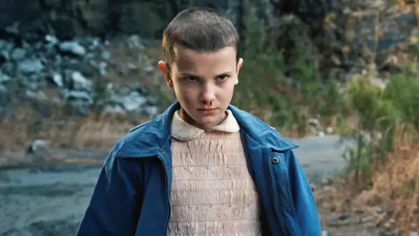 Con solo 12 años, Millie Brown, mejor conocida por su personaje en Strager Things, se enfrentó a uno de los retos más duros de su vida: deshacerse por completo de su pelo. Descubre cómo lo vivió.