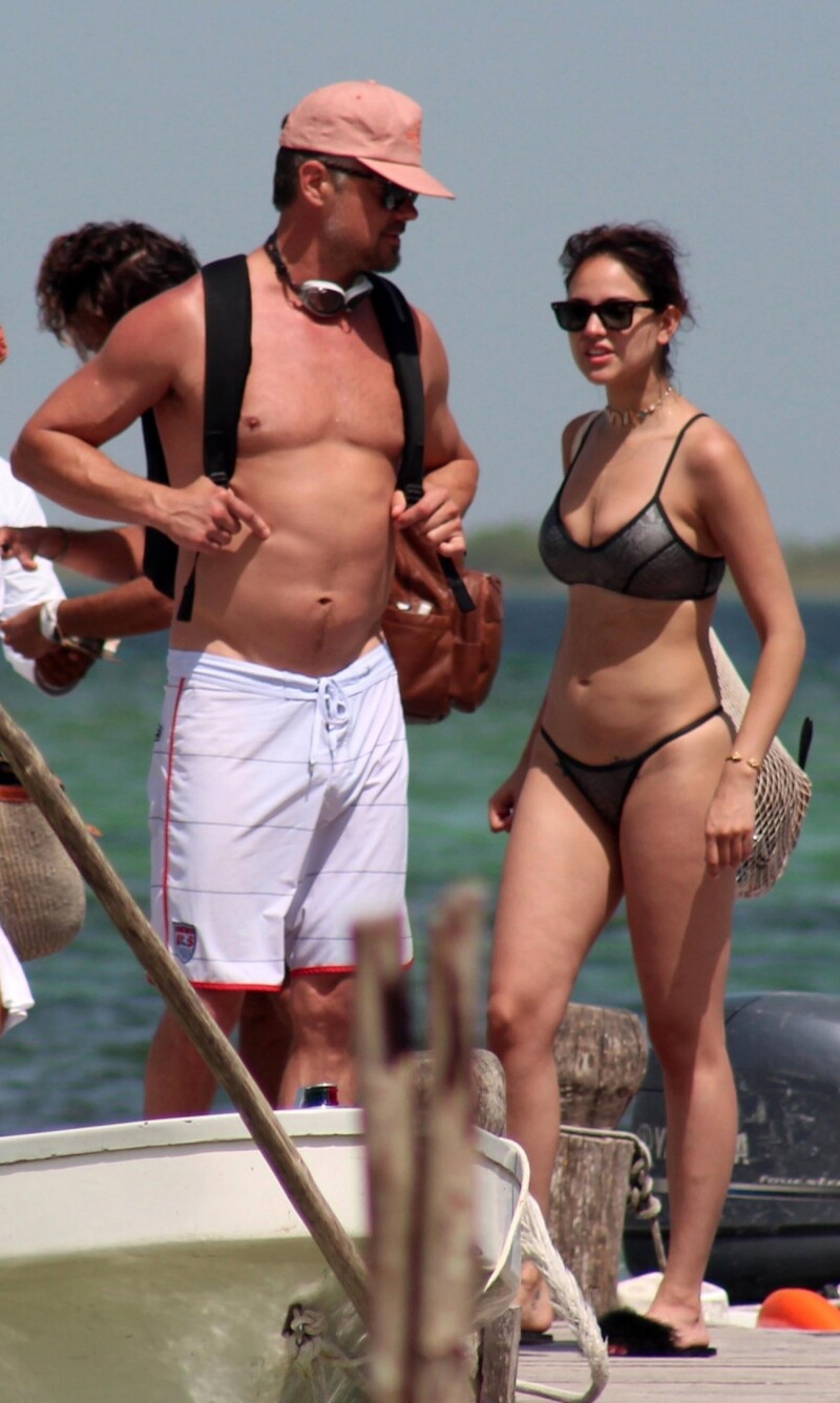 Eiza, Josh Duhamel