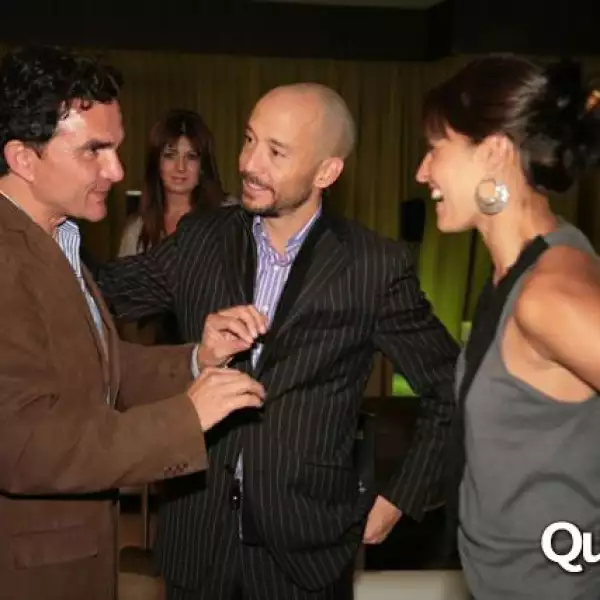 Gloria Calzada Y Paradas Continuas