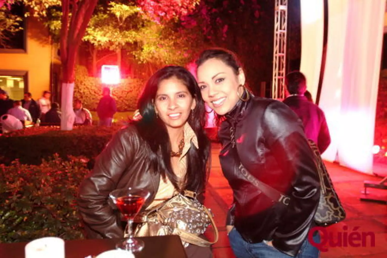 Elizabeth Soria, Idaly Ferra