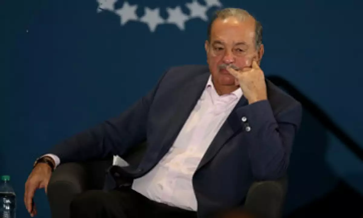 El millonario mexicano adquirió 15.9 millones de acciones. (Foto: AFP )