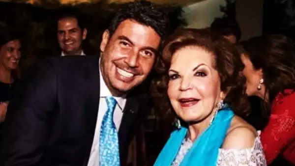 Arturo Elías Ayub y su mamá Sylvia Ayub