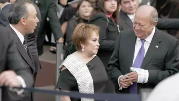 El gobernador de Chihuahua, José Reyes Baeza; la dirigente del SNTE, Elba Esther Gordillo, y el líder de los petroleros, Carlos Romero Deschamps.