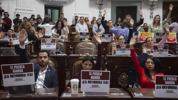 Votación Reforma Judicial Congreso-8