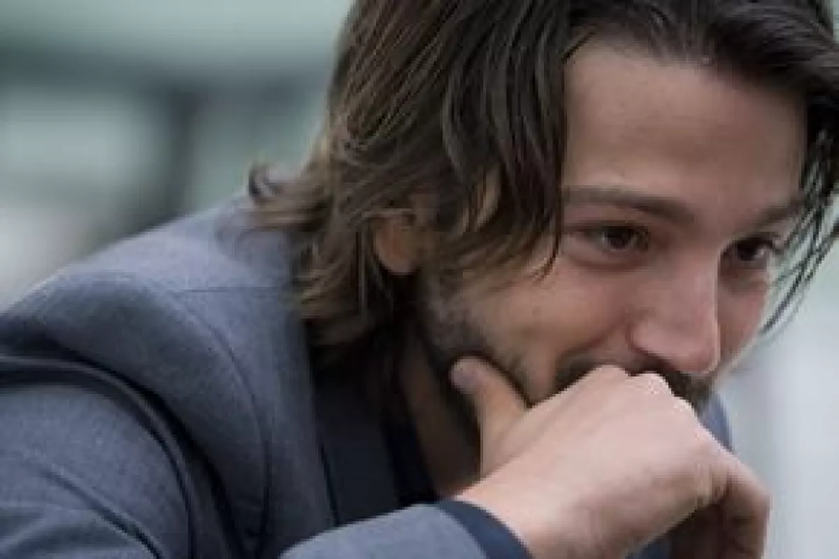 En este fin de año, la gente podrá disfrutar de la obra de teatro protagonizada por Diego Luna.