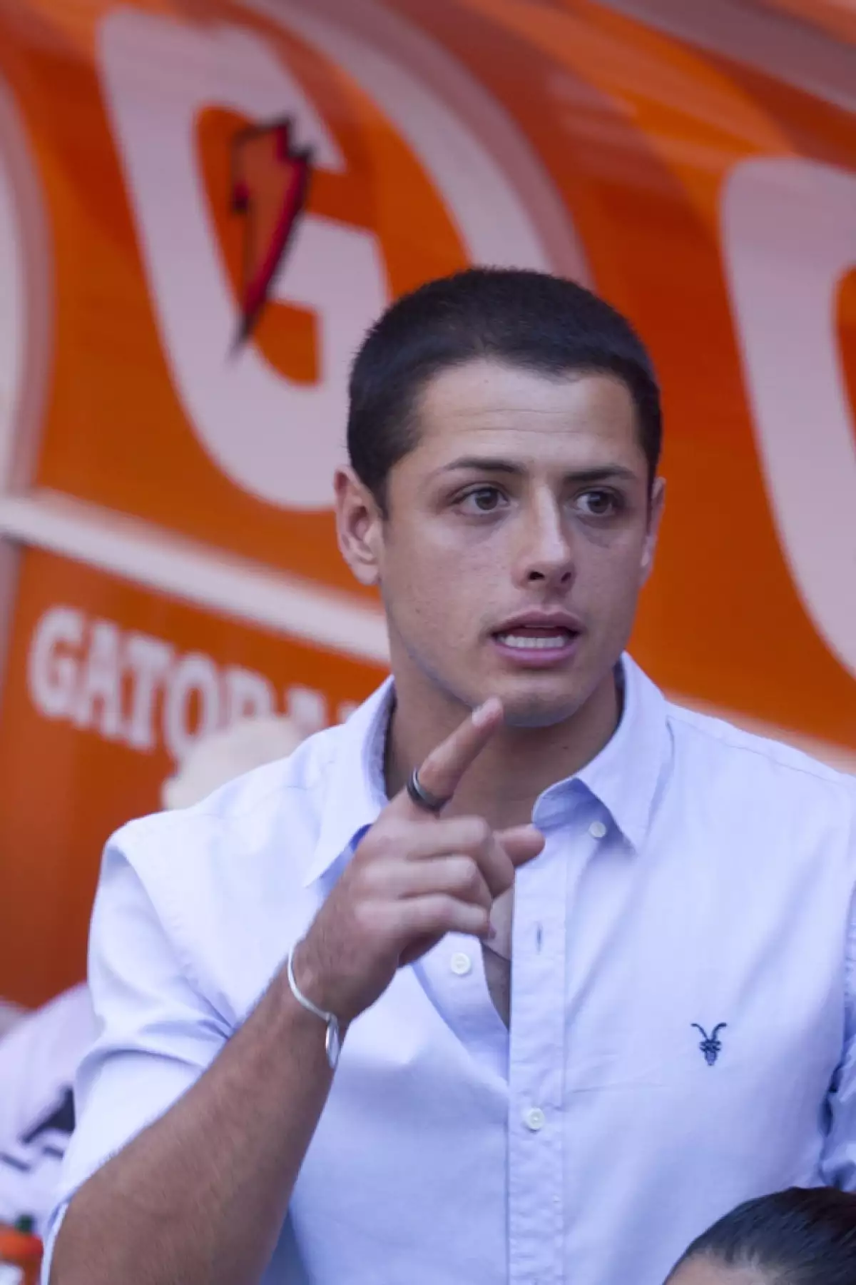 El futbolista expresó su apoyo a las familias de los desaparecidos.