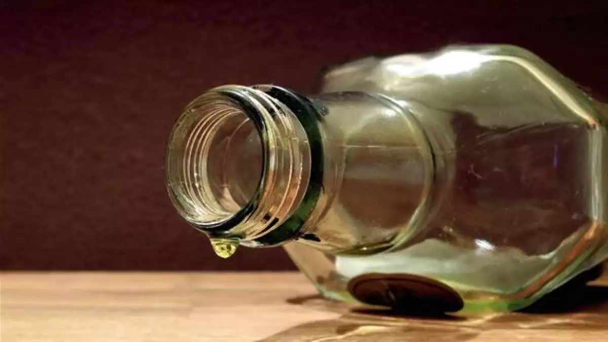 botella alcohol