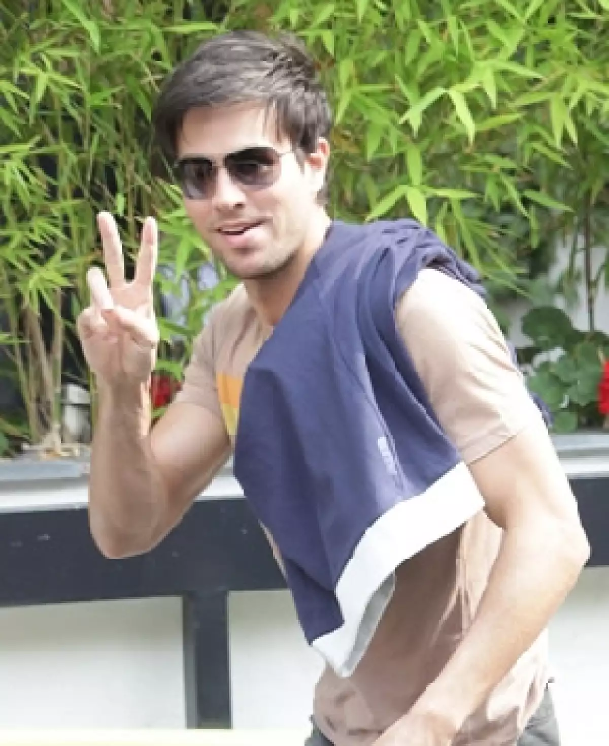 El cantante español aseguró que esta nueva producción es la más ecléctica que ha realizado. “Euphoria” contiene temas en inglés y en español. (Clasos.com)