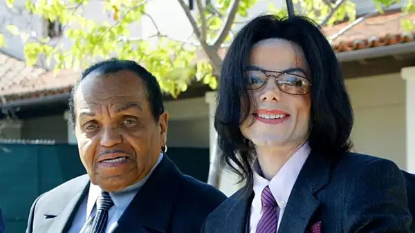 michael-jackson-perdono-a-su-papa.jpg