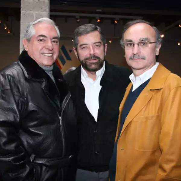 Homenaje a Jacobo Zabludovsky y Leon Davidoff.