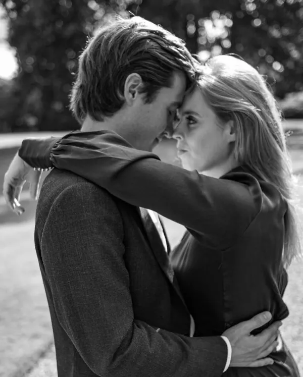 princesa Beatriz y Edoardo Mapelli
