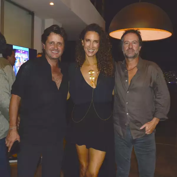 Geoffrey Fernández, Carla Aparicio y Javier Braun