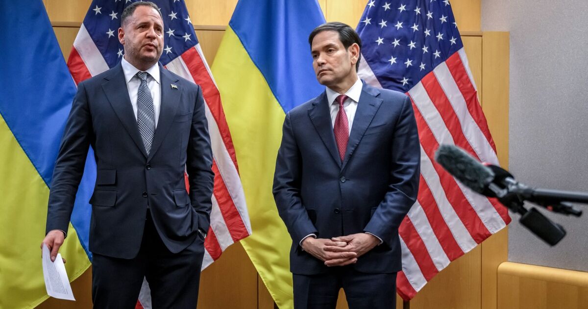 Trump, barış görüşmeleri devam ederken Ukrayna'yı nankörlükle suçladı