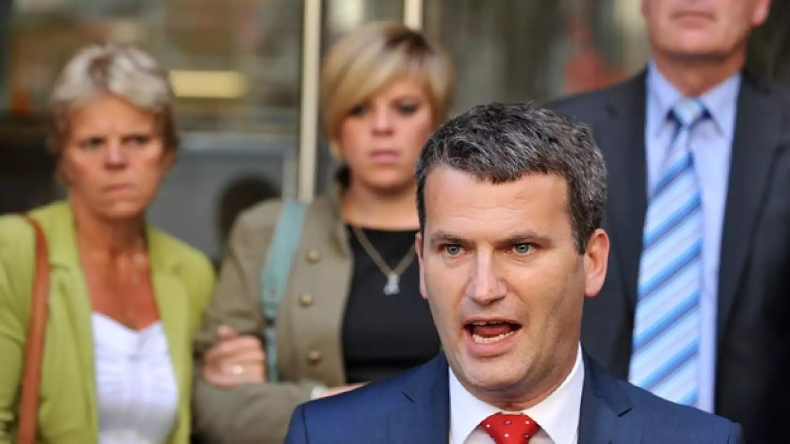 Murdoch - abogado de los Dowler