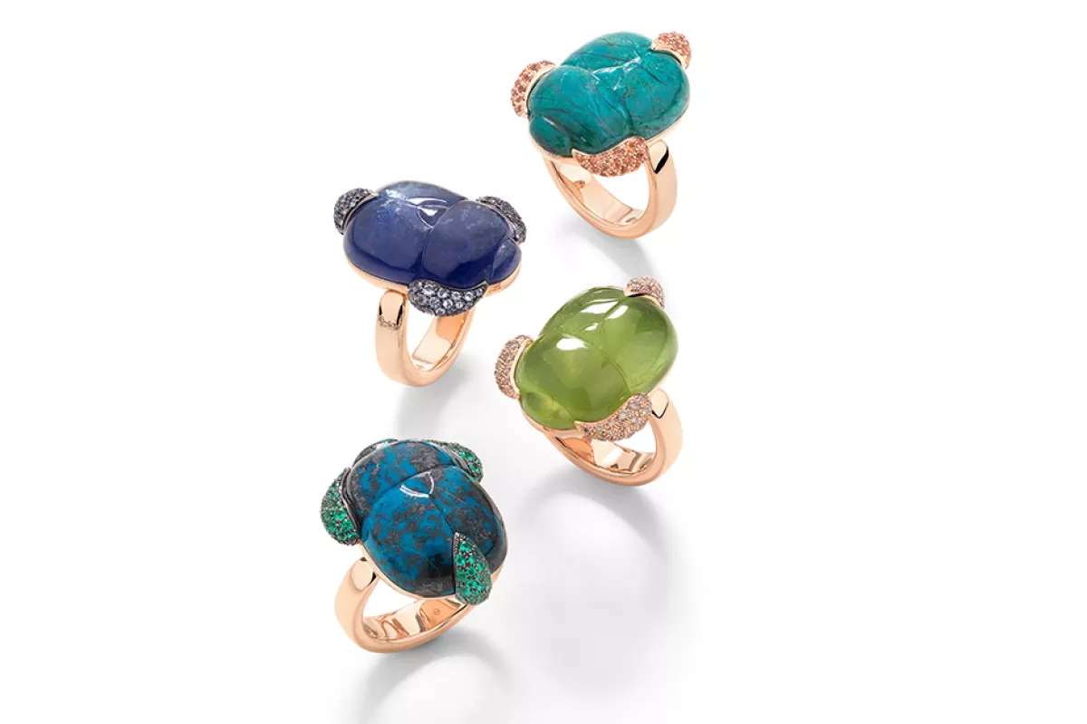 anillos en forma de escarabajo