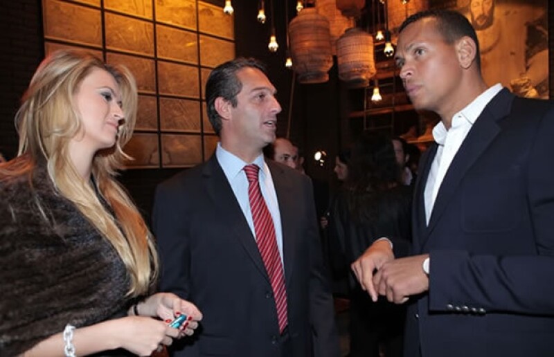 La pareja Slim Torruco con el beisbolista Alex Rodríguez.