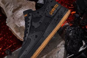 NIKE GORETEX