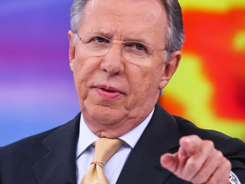 Tras los rumores, el periodista confirmó esta noche que dejará 'El Noticiero' después de 16 años, pero no especificó si saldrá de Televisa.