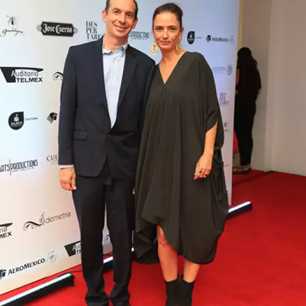 Mauricio Mora y Lorenza Luquin