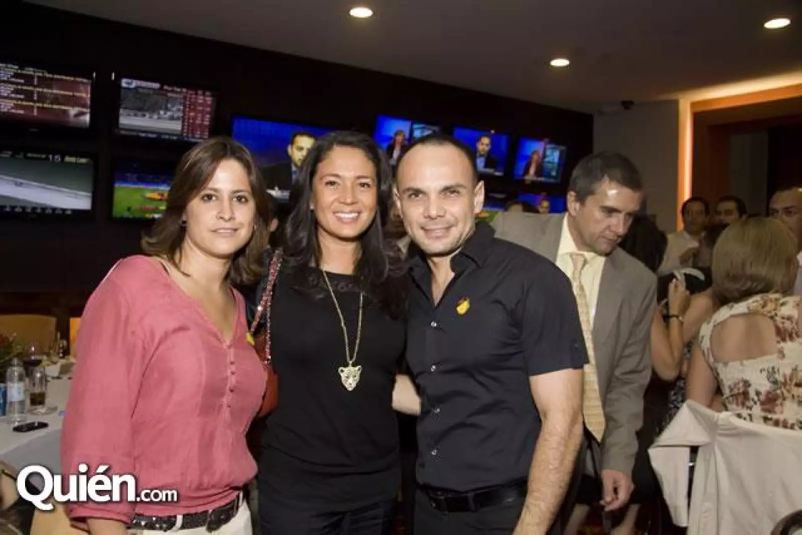 Renata Manriquez,Yolanda Andrade,Alejandro Medina