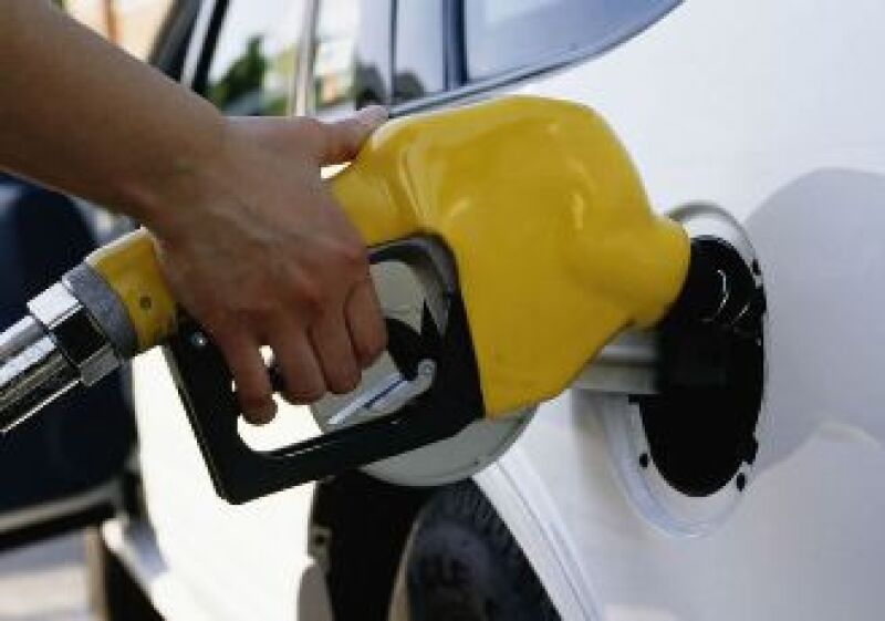 Los precios de las gasolinas fueron congelados este año. (Foto: Jupiter Images)