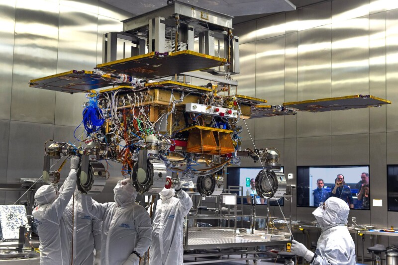 El equipo de Airbus en Stevenage, prepara el traslado del rover “Rosalind Franklin” Stevenage, a Toulouse el próximo sábado 28 de agosto.