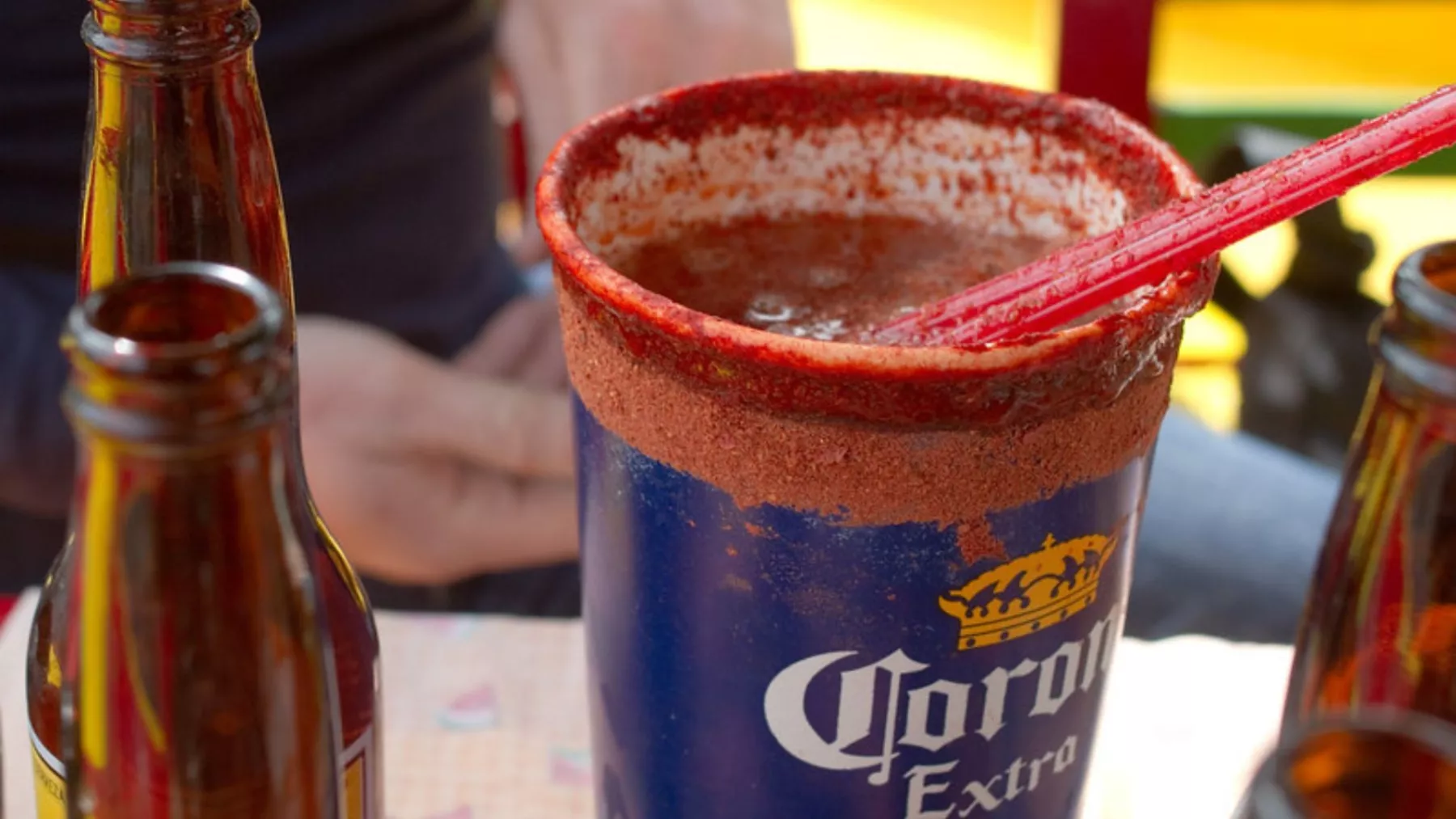 La CDMX prohíbe la venta de alcohol en CDMX, como las micheladas.