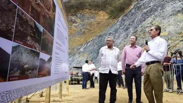 El Jefe del Ejecutivo Andrés Manuel López Obrador encabezó la supervisión de la carretera Badigaruato-Guadalupe y Calvo