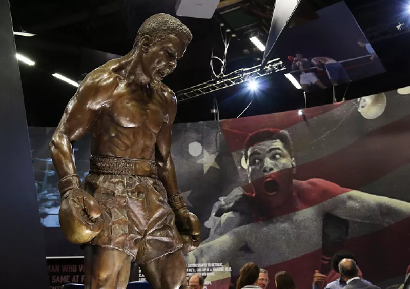 consiguió varios patrocinios incluso después de retirarse del boxeo.