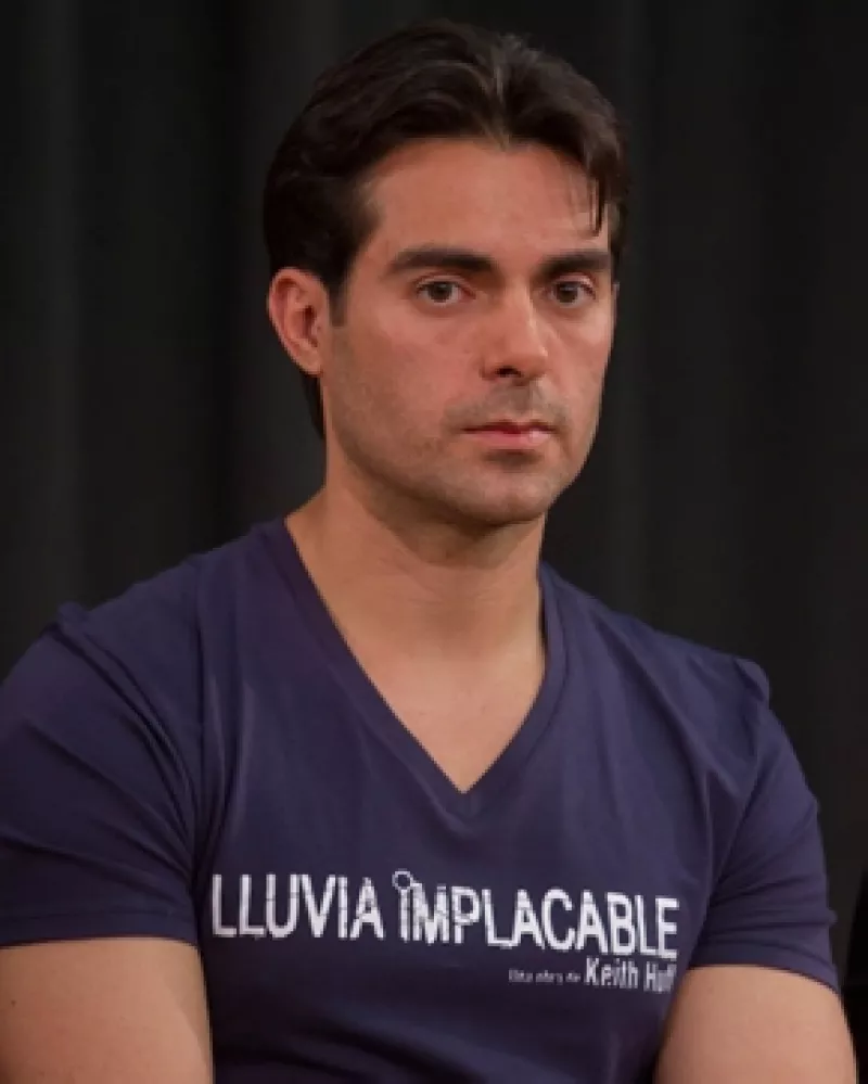 El actor y cantante mexicano aseguró que Lupita D'Alessio nunca lo obligó a él y a su hermano a consumir drogas.