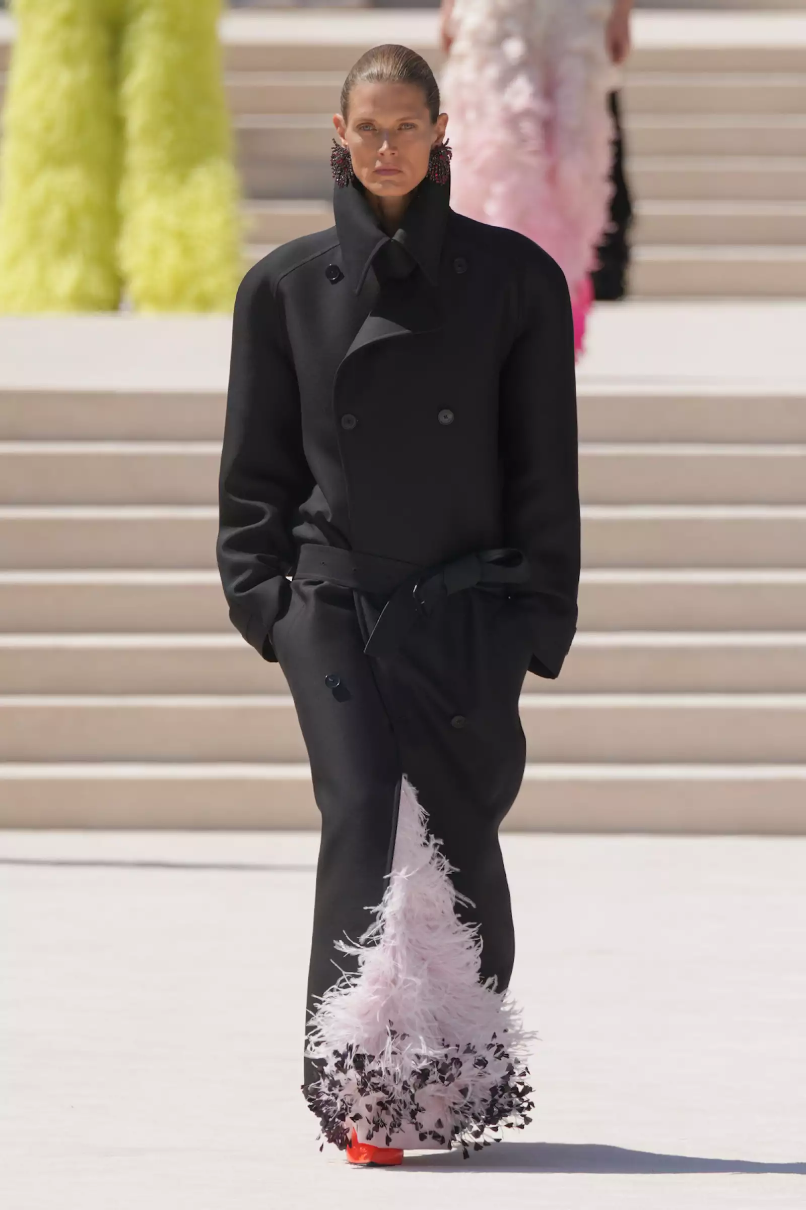 Balenciaga HC F26 024.jpg