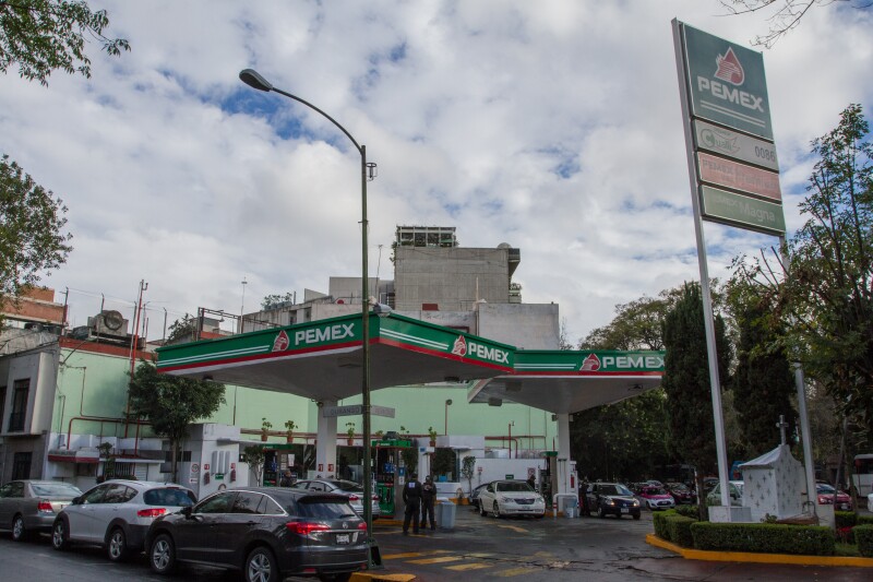 Las 11,431 estaciones de servicio con la marca de Pemex ya no estarán atadas al suministro de la gasolinera.