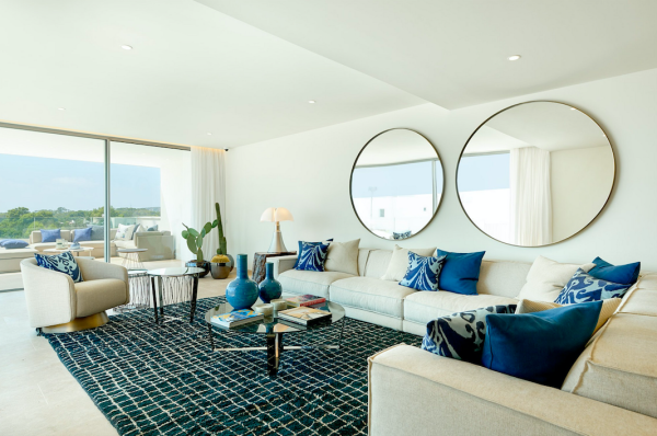 sotheby's-ibiza-salainterior